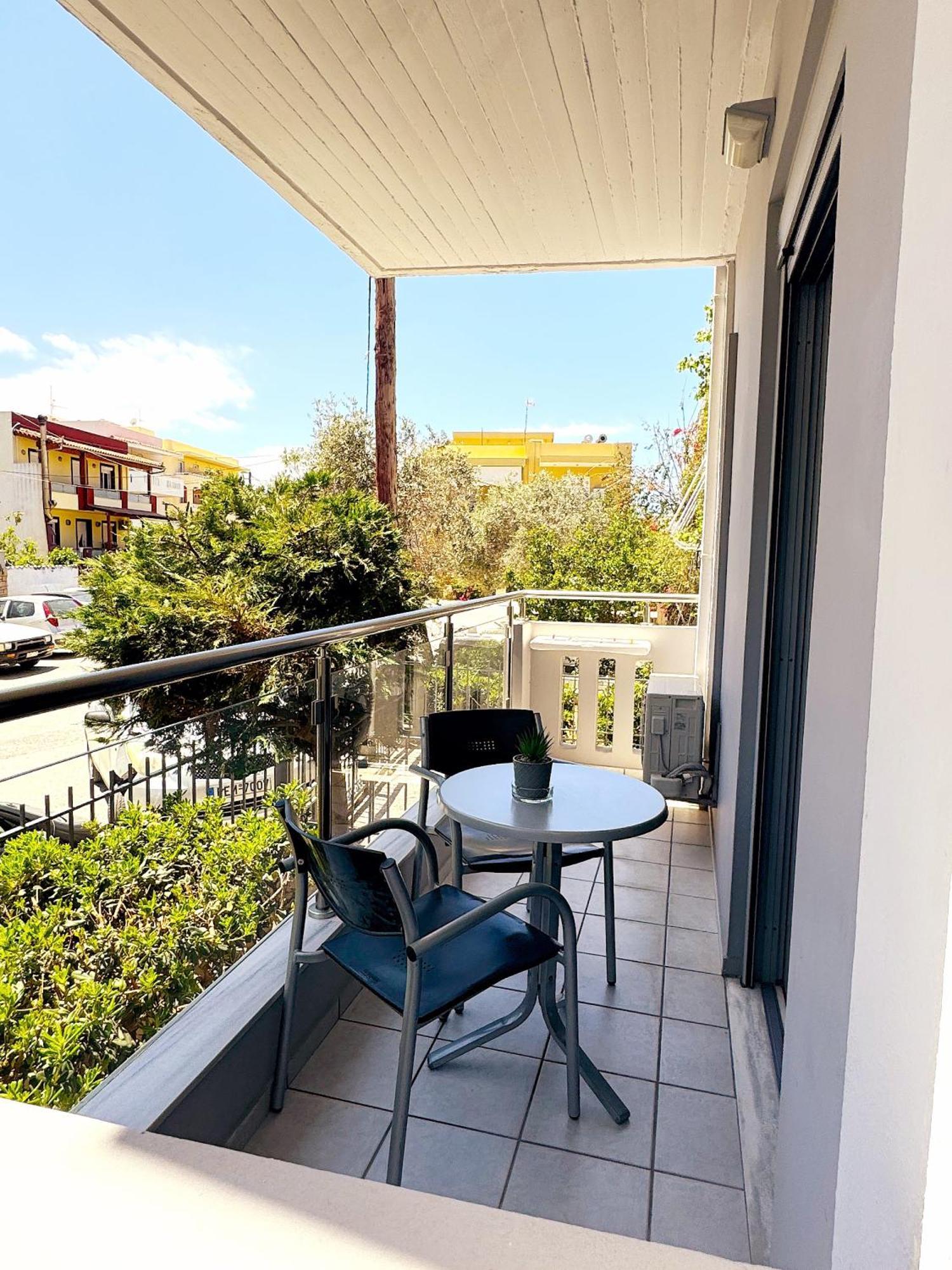Vesperi Studios & Apartments Ретимно Экстерьер фото